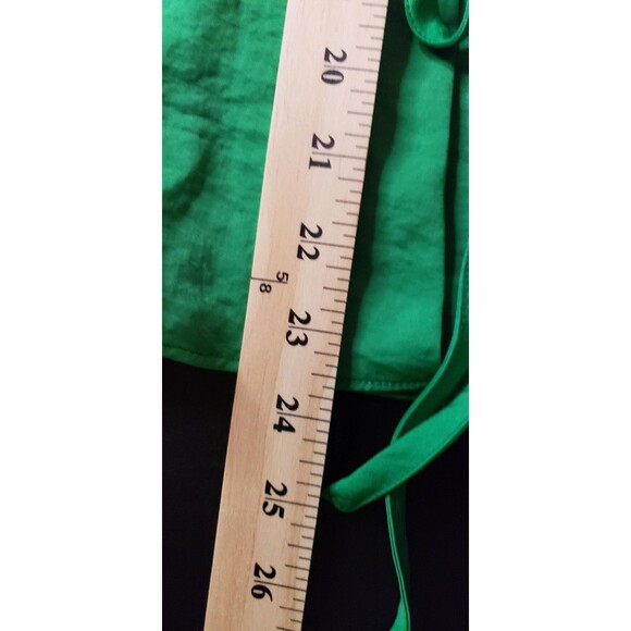 Banana Republic Womens Blouse Top M Kelly Green Satin Wrap Tie Waist Classy - Picture 10 of 10